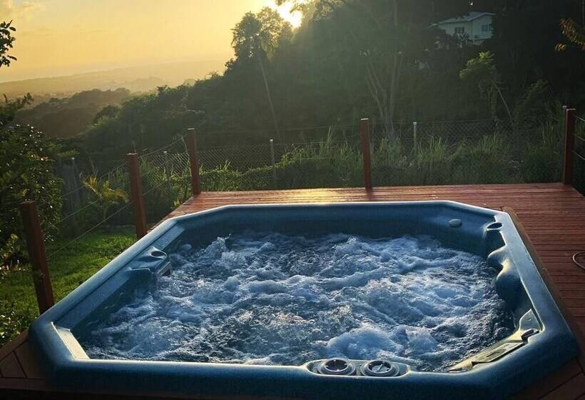 Eagle's Base Villa & Cottage