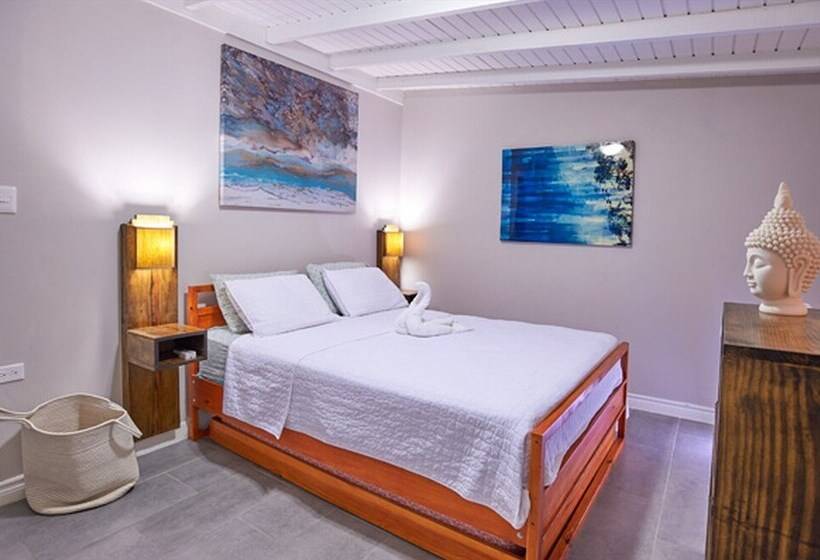 Eagle's Base Villa & Cottage