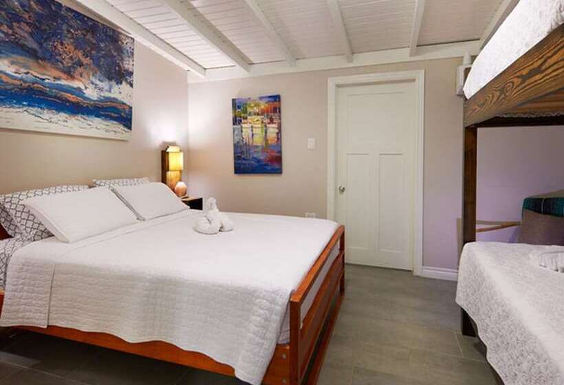 Eagle's Base Villa & Cottage