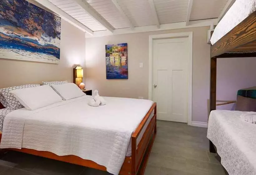 Eagle's Base Villa & Cottage
