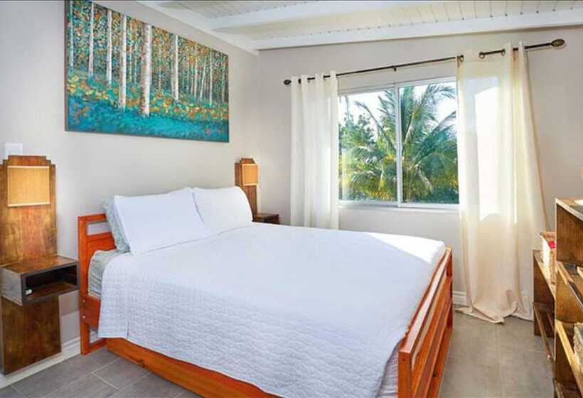 Eagle's Base Villa & Cottage