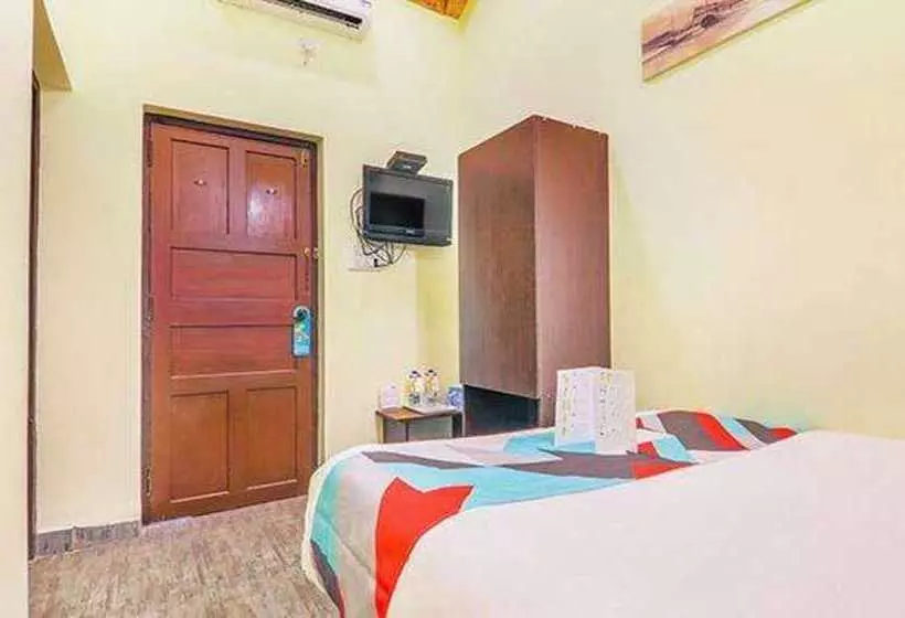 Hotelli Fabexpress Victoria With Pool, Baga Beach