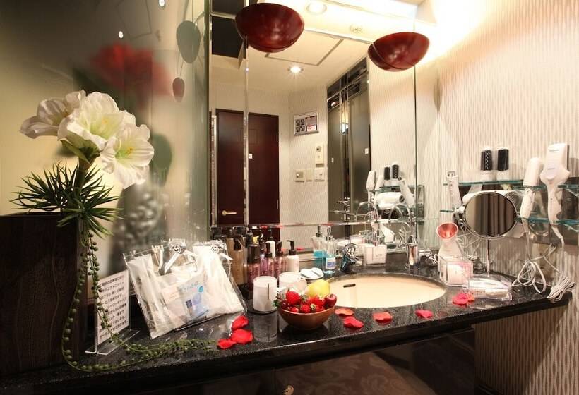 בית מלון כפרי Grassino Urban Resort Utsunomiya Adult Only