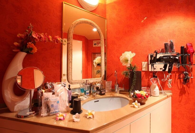 בית מלון כפרי Grassino Urban Resort Utsunomiya Adult Only