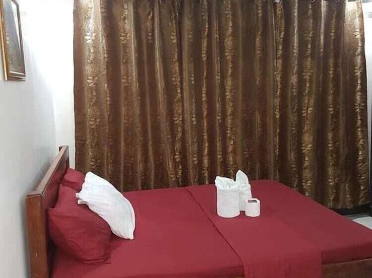 Hotel Jace'stravellers Inn