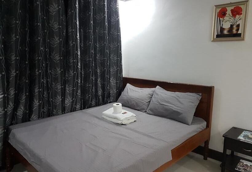 Hotel Jace'stravellers Inn