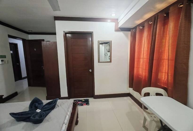 Hotel Jace'stravellers Inn