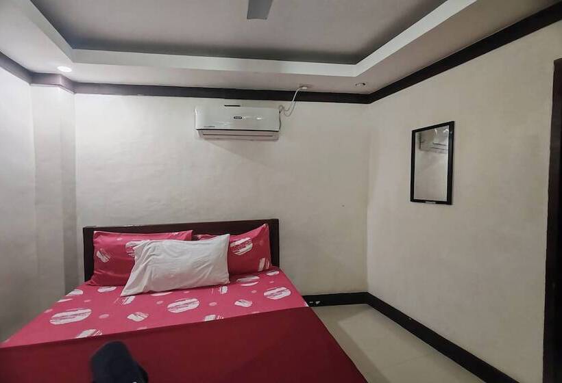 Hotel Jace'stravellers Inn