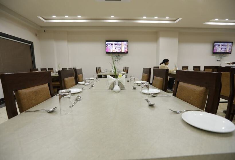 酒店 Kukda Resort Chittorgarh