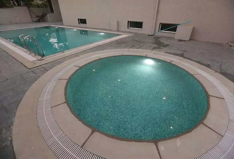 Hotelli Kukda Resort Chittorgarh