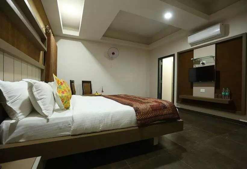 Hotelli Kukda Resort Chittorgarh