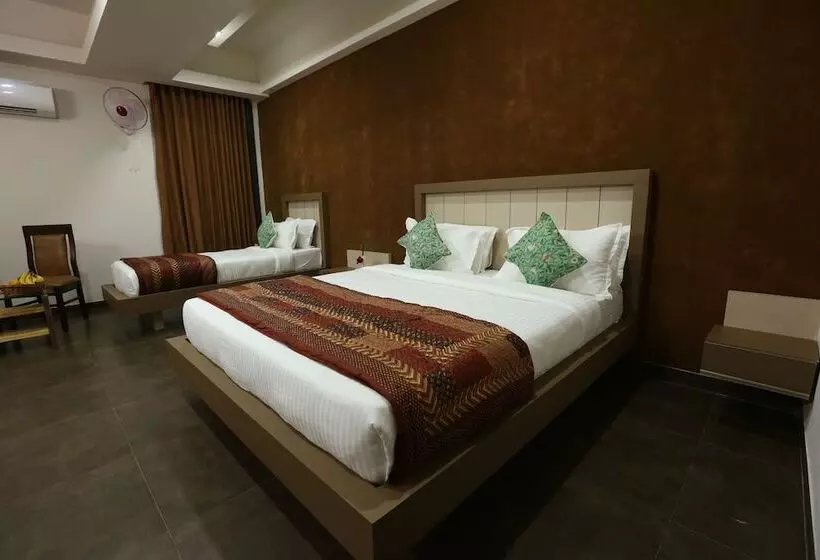 Hotelli Kukda Resort Chittorgarh