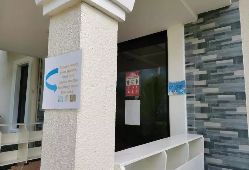 Hotelli Layang Layang Home