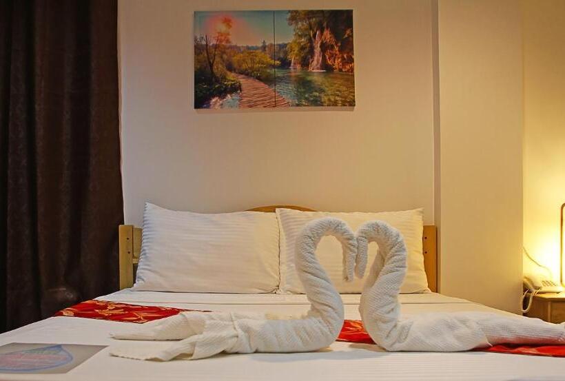 Hotel Layang Layang Home