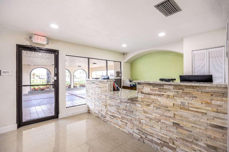 هتل Baymont By Wyndham Orlando Downtown