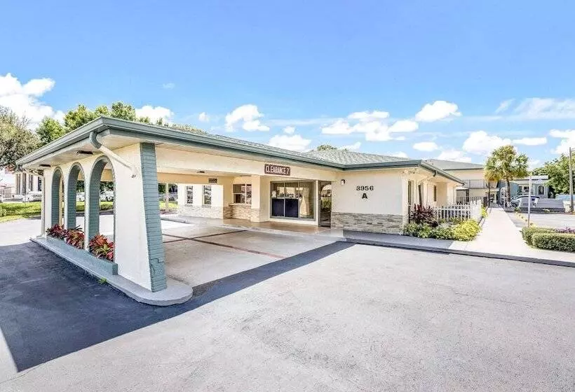 هتل Baymont By Wyndham Orlando Downtown