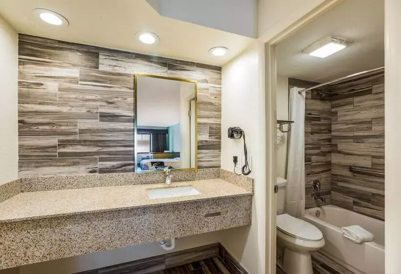 هتل Baymont By Wyndham Orlando Downtown