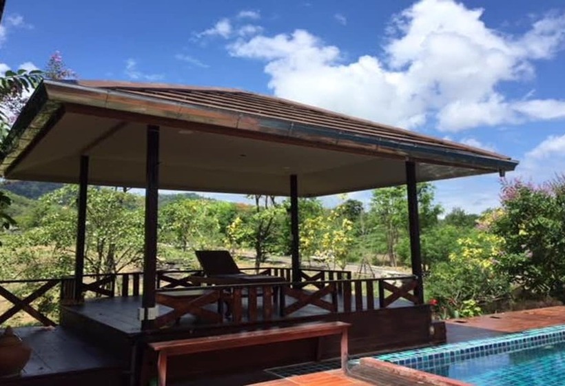 בית מלון כפרי The Organery Retreat