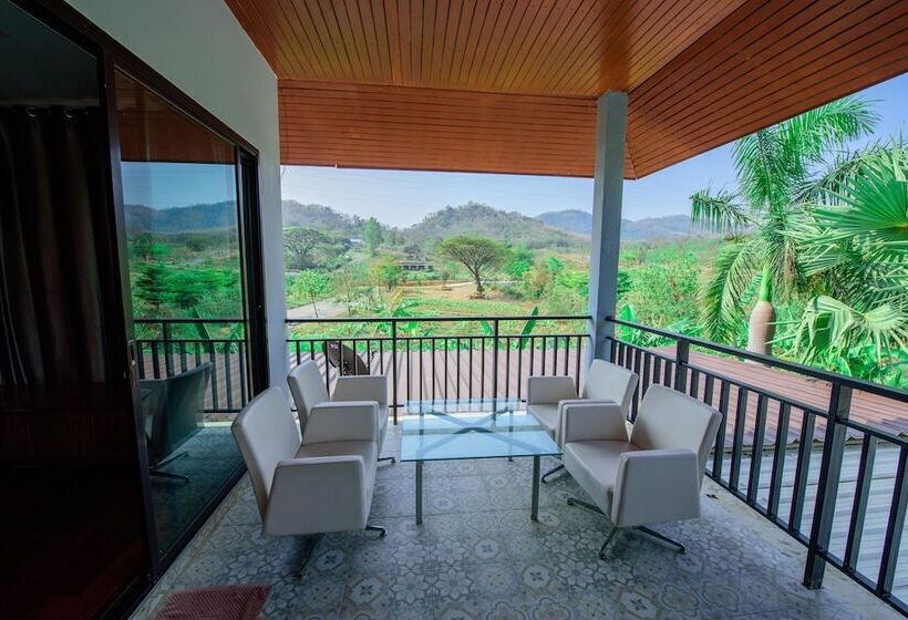 בית מלון כפרי The Organery Retreat