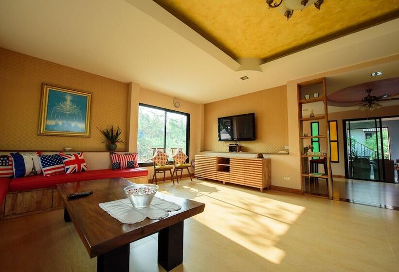 בית מלון כפרי The Organery Retreat