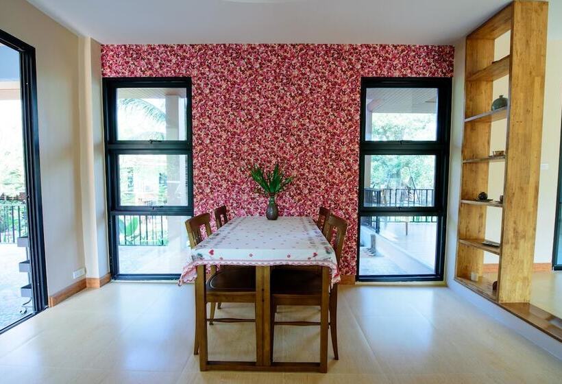 בית מלון כפרי The Organery Retreat