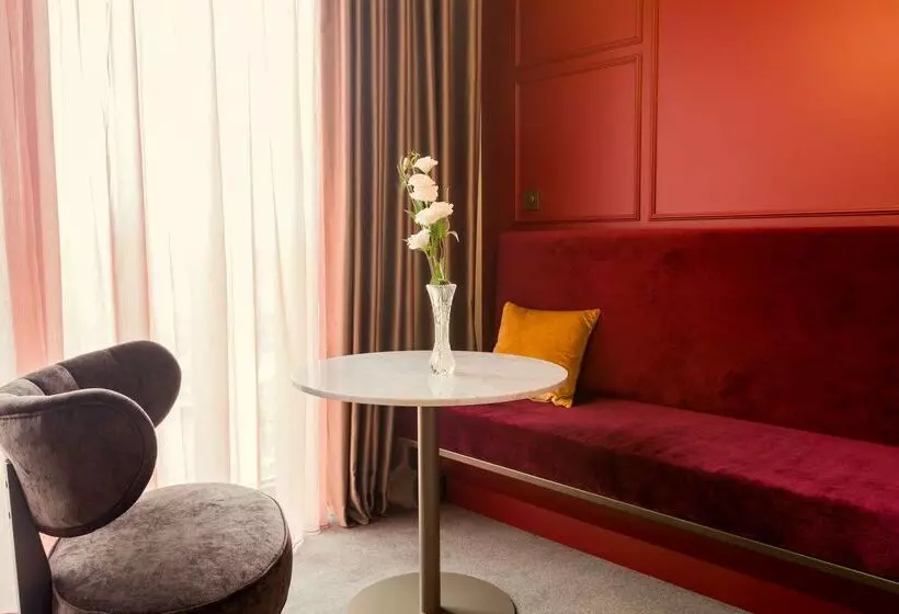 Hotelli Tsinandali Estate, A Radisson Collection