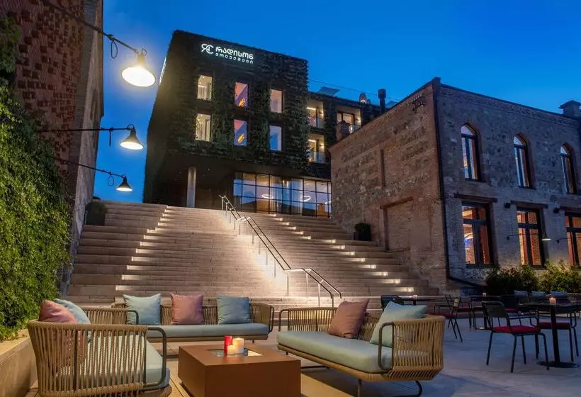 Hotelli Tsinandali Estate, A Radisson Collection