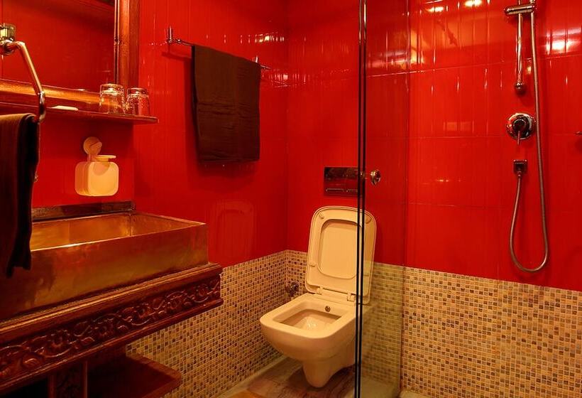 هتل Zyu By Casa Deyra