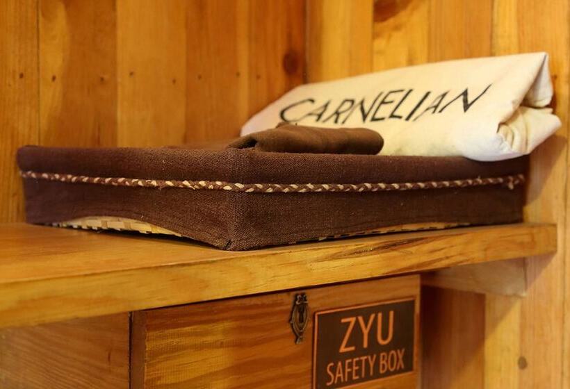 هتل Zyu By Casa Deyra