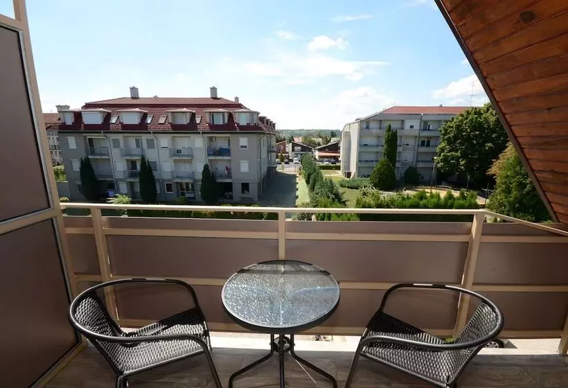 Hévízi Tópark Panzió