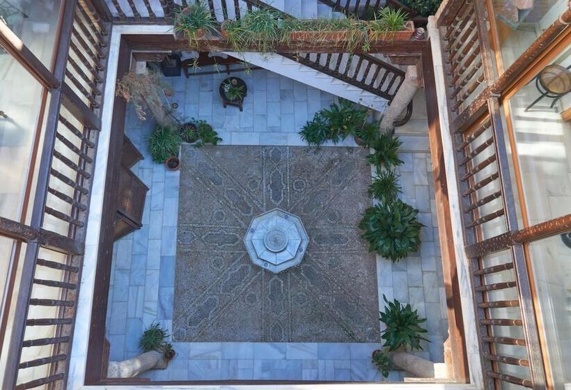 بنسيون Casa De La Escultora