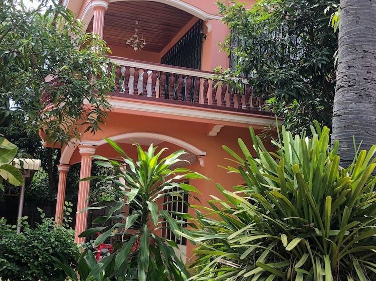 פנסיון Panhanita Apartment And Villa