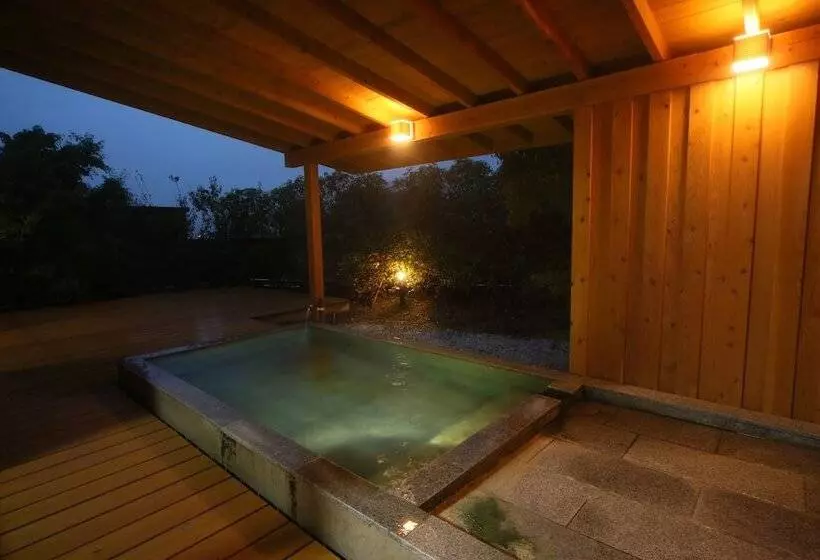 Ryokan Yufuin Sumika