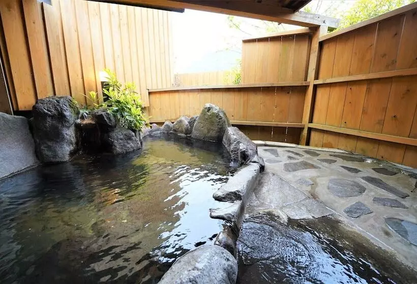 Ryokan Yufuin Sumika