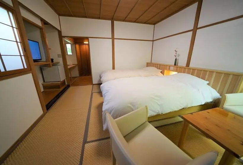 Ryokan Yufuin Sumika