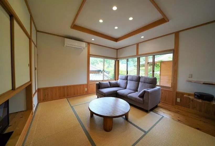 Ryokan Yufuin Sumika