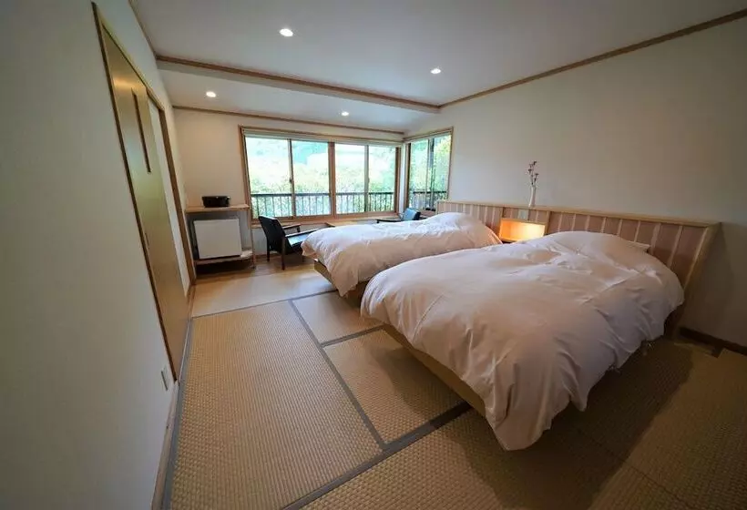 Ryokan Yufuin Sumika