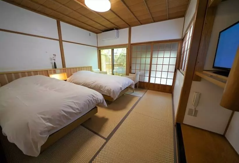 Ryokan Yufuin Sumika