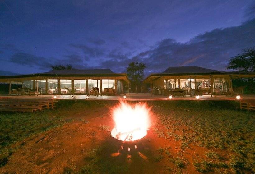 בית מלון כפרי Serengeti Acacia Central Camp