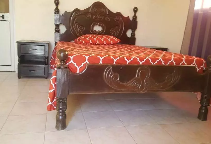 پانسیون Casa Tchichi