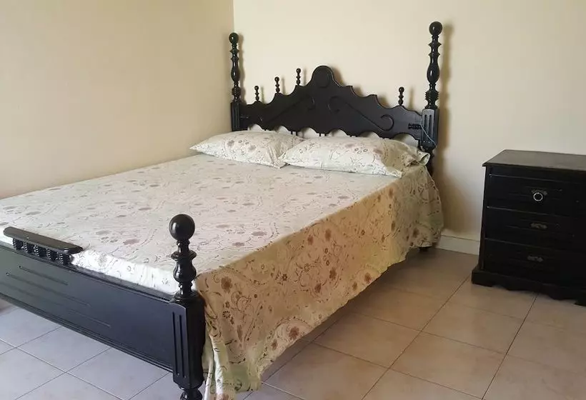 پانسیون Casa Tchichi