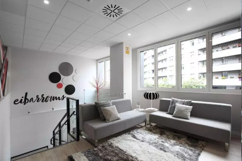 ペンション Eibarrooms