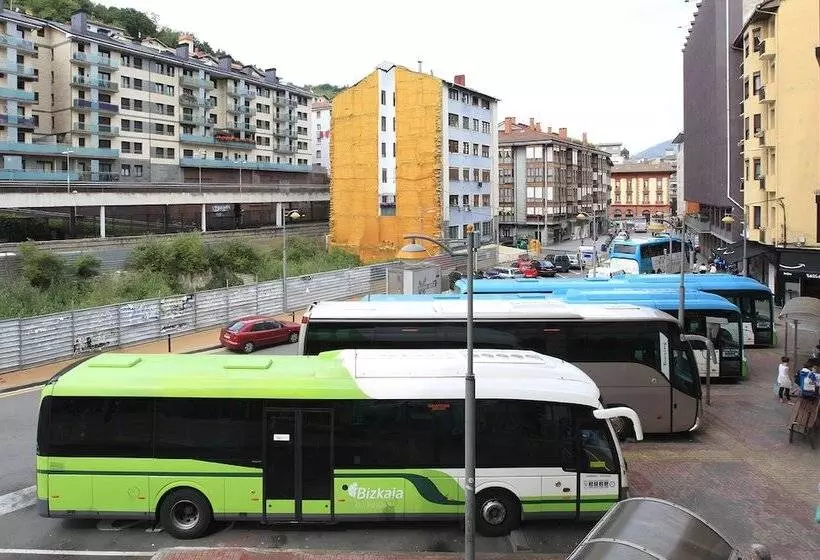 ペンション Eibarrooms