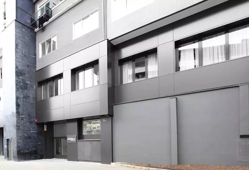 ペンション Eibarrooms