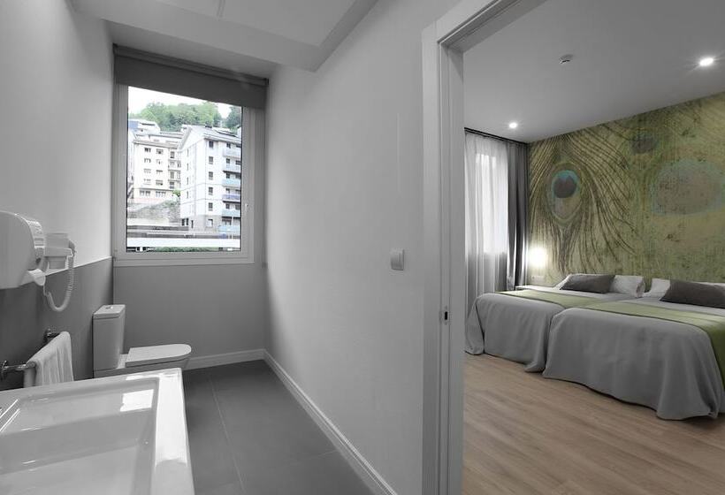 פנסיון Eibarrooms