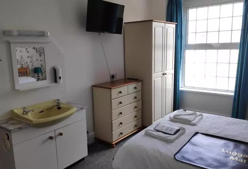 Majatalo Elnor Guest House