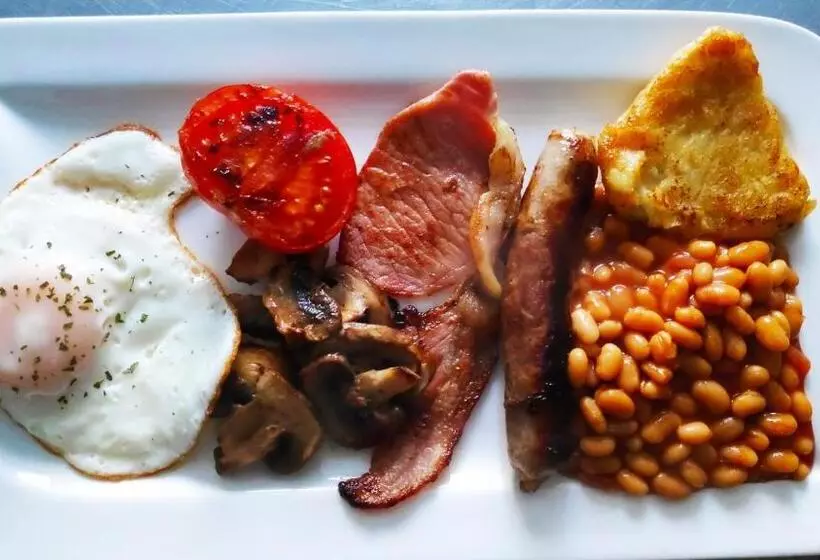 Majatalo Elnor Guest House