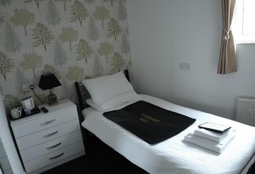 פנסיון Elnor Guest House