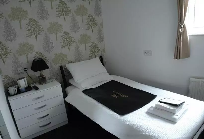 Majatalo Elnor Guest House