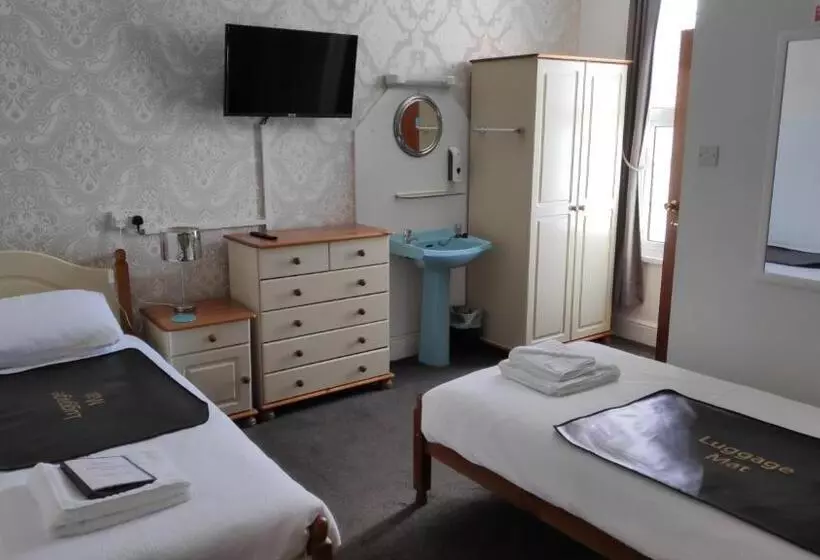 Majatalo Elnor Guest House